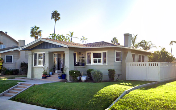 Photo of an Arts and Crafts bungalow